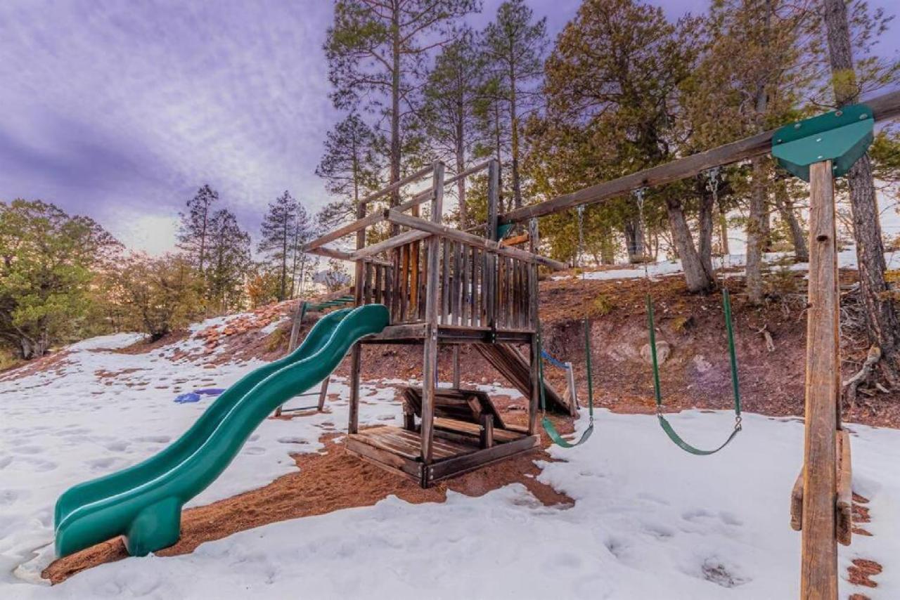 Cabin #3 Rainbow Trout - Pet Friendly- Sleeps 6 - Playground & Game Room Payson Esterno foto