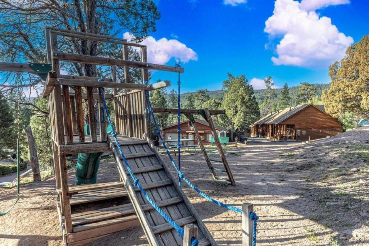 Cabin #3 Rainbow Trout - Pet Friendly- Sleeps 6 - Playground & Game Room Payson Esterno foto
